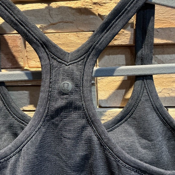 Womens lululemon black ebb to street tank top size 8 - Picture 3 of 4